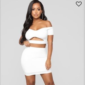 FASHION NOVA OFF WHITE TWO PIECE SET